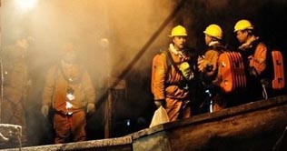 China families protest mine disaster, toll hits 104